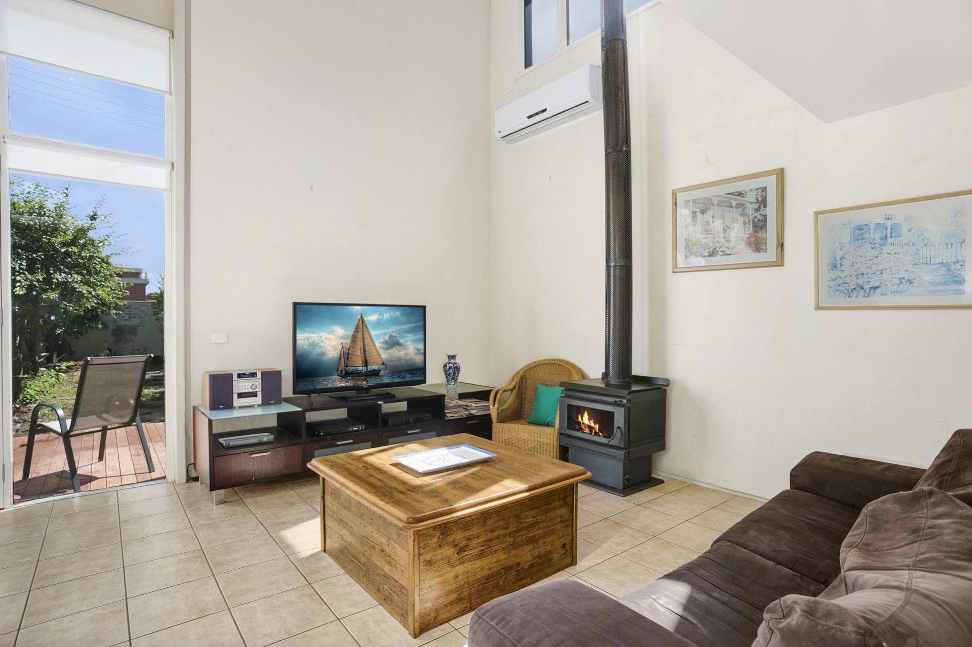 Terrace Lofts Apartments Ocean Grove Exterior photo